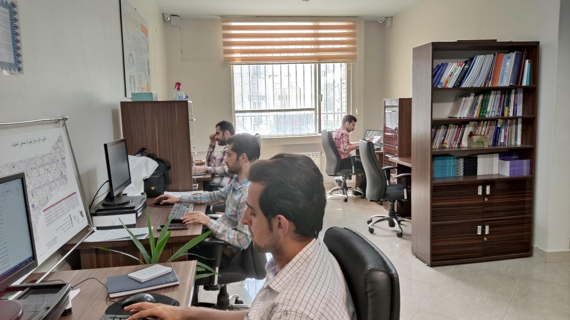 عکس شرکت راهبر سیستم دانش