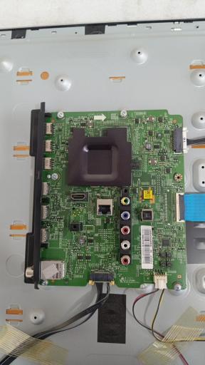 عکس تعمیرات تلویزیون و تلفن پدرام