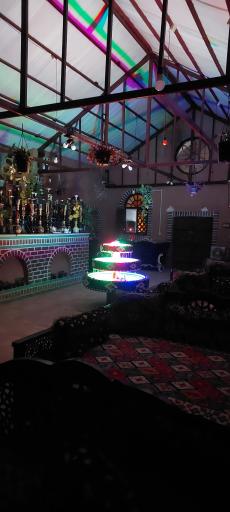 عکس رستوران سنتی باغ پدربزرگ