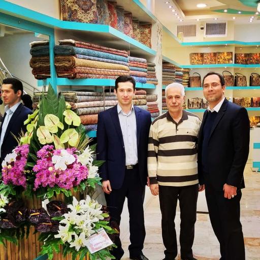 عکس فروشگاه لاله سیاه