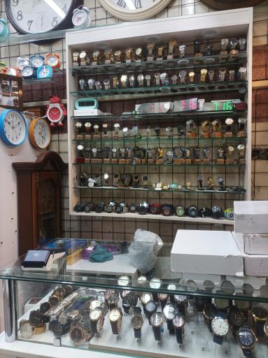 عکس ساعت زمردیان