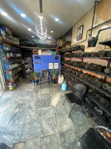 عکس تعمیرگاه کولر اتومبیل ۲۰۰۰