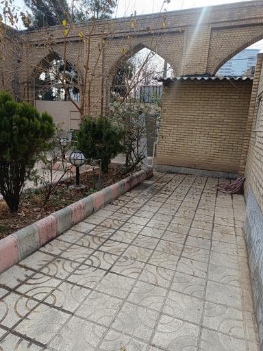 عکس کتابخانه مسجد الرضا