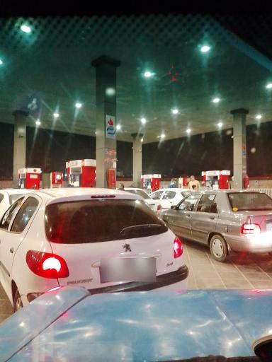 عکس پمپ بنزین