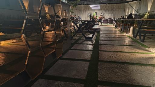 عکس باغ کافه بامن