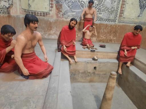 عکس موزه حمام وکیل