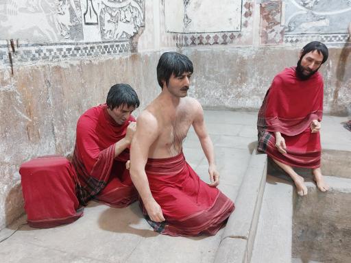 عکس موزه حمام وکیل