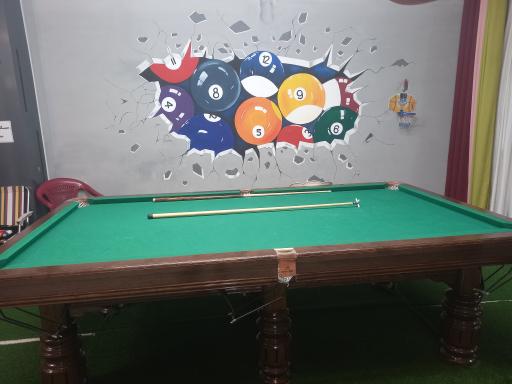 عکس کافه فوتبالی گریفین