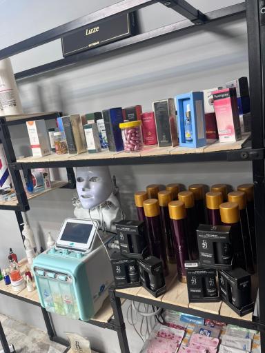 آرایشگاه مد استایل