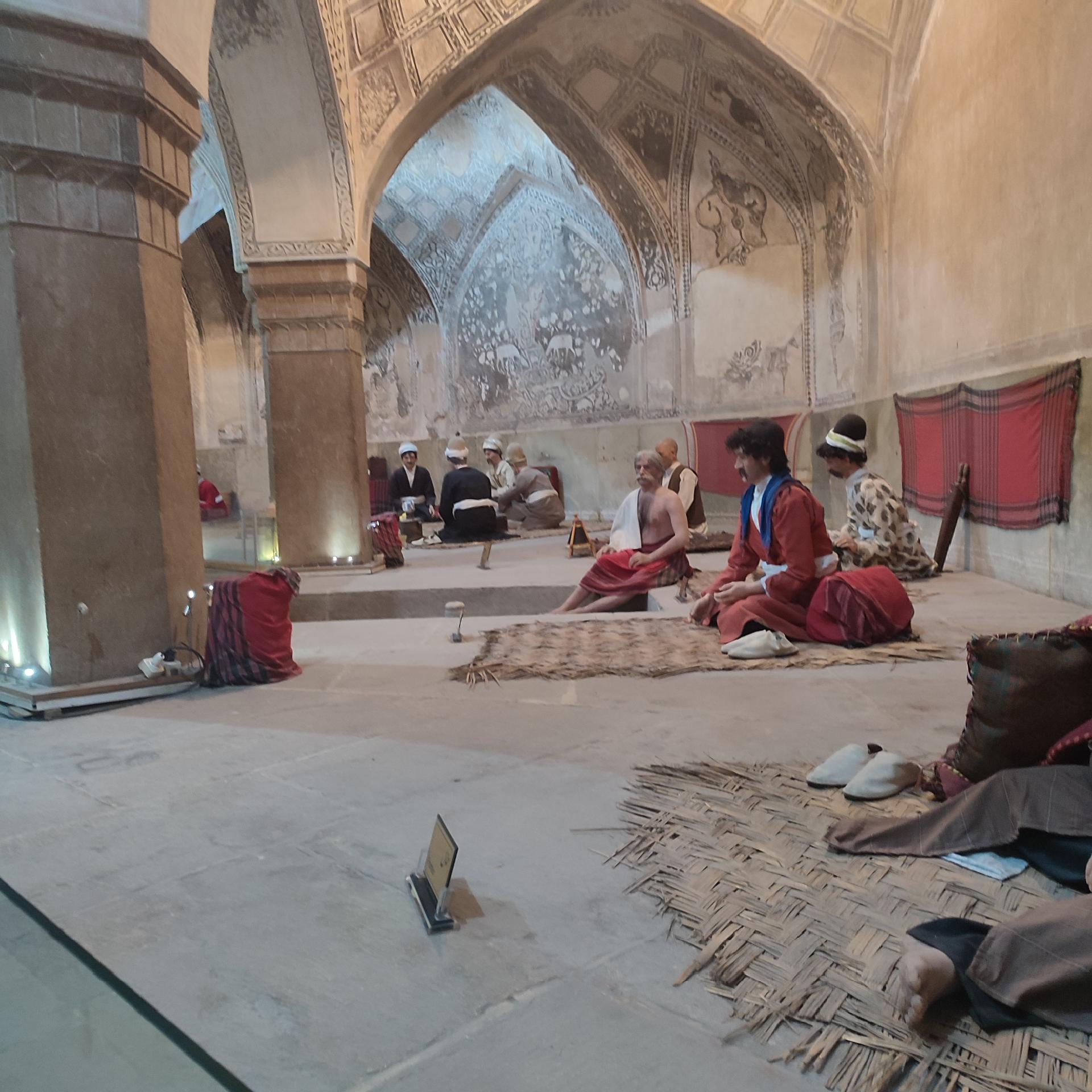 عکس موزه حمام وکیل