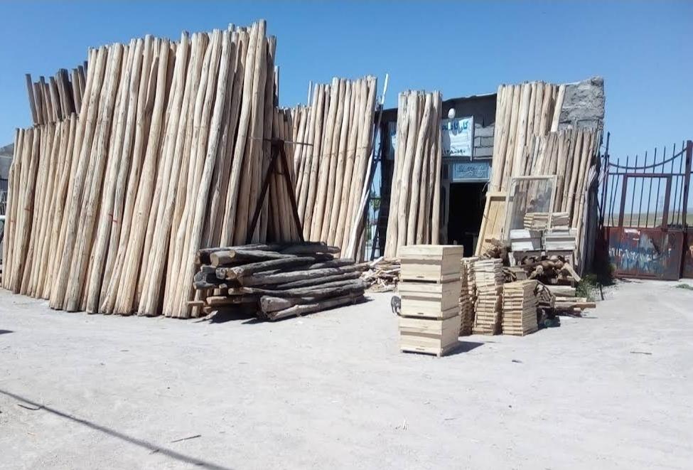 عکس کارگاه نجاری محمدی