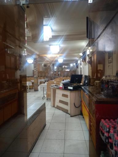 عکس رستوران طاووس طلایی