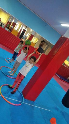 عکس موسسه بازی و ورزش کودکان بازیکو