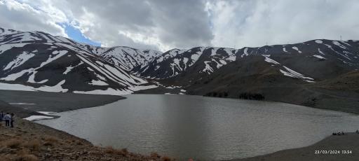 عکس دریاچه چشمه سبز گلمکان