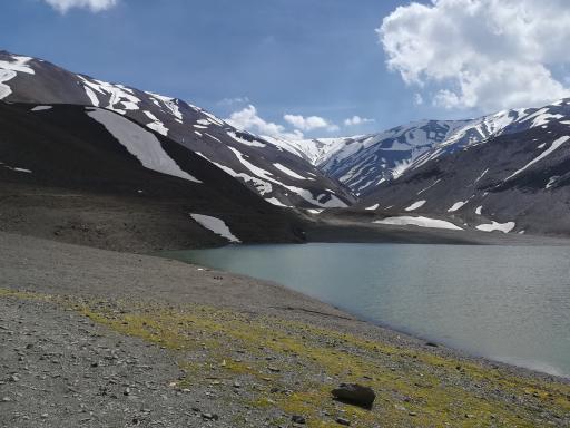 عکس دریاچه چشمه سبز گلمکان