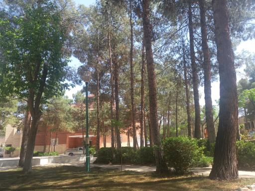 عکس دانشکده علوم پایه