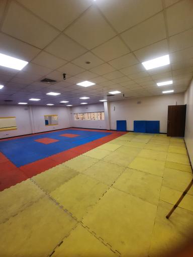 عکس مجموعه ورزشی چندمنظوره شهید خمیس آبادی