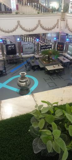 عکس کافی شاپ فود هال 