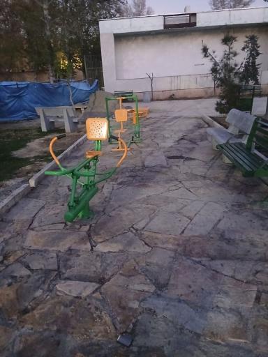 عکس وسایل بدنسازی عمومی 