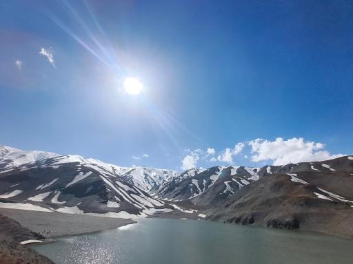 عکس دریاچه چشمه سبز گلمکان