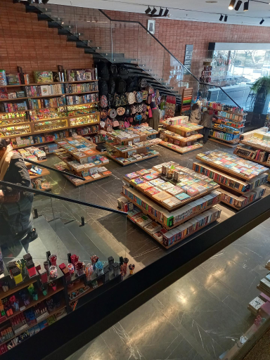 عکس کافه کتاب ایوان