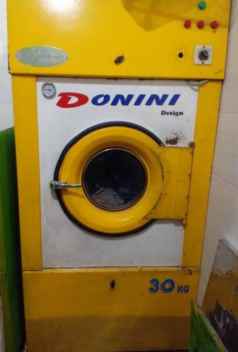 عکس خشکشویی و رنگرزی معاذاللهی