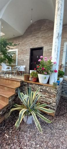 عکس مهمان پذیرخانه سبز