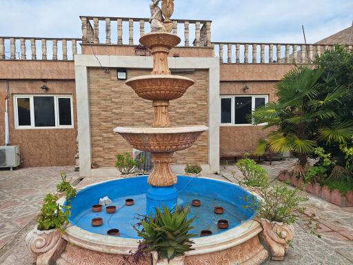 عکس رستوران روبارکنار