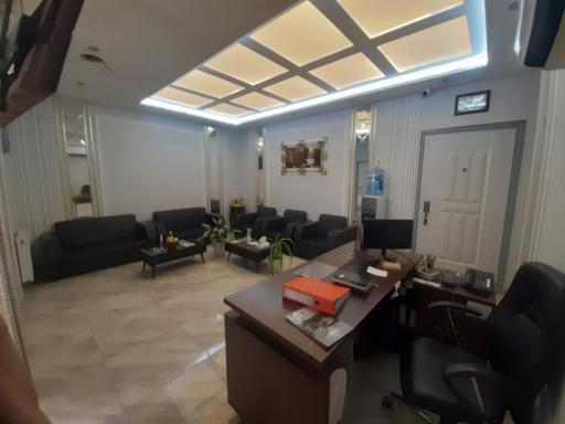 عکس مطب پوست مو و زیبایی دکتر حسینی