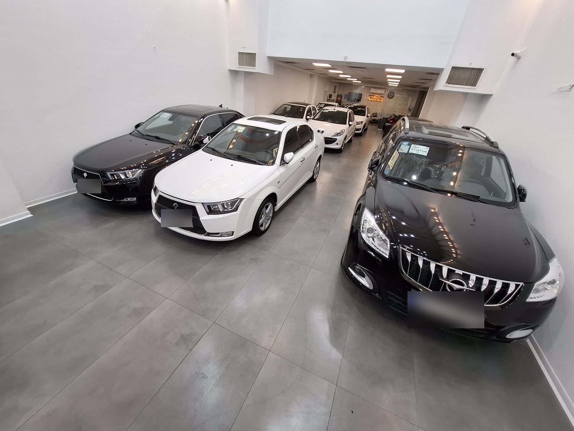 عکس اتوگالری کیومرث