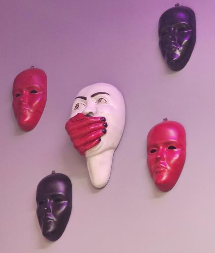 عکس کافه مافیا دیالوگ