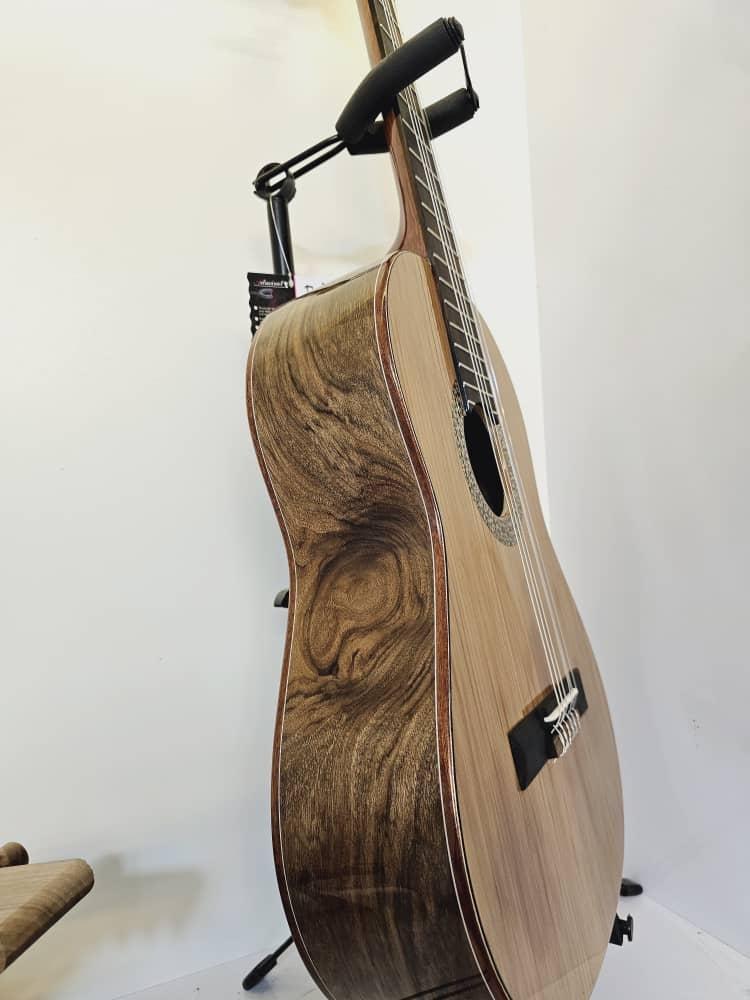 عکس مجموعه هنری صنعتی دوریس 