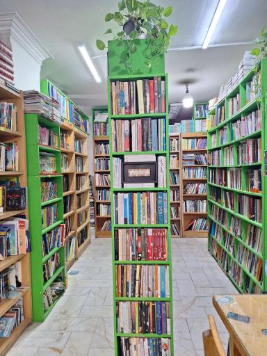 عکس باغ کتاب چاپار