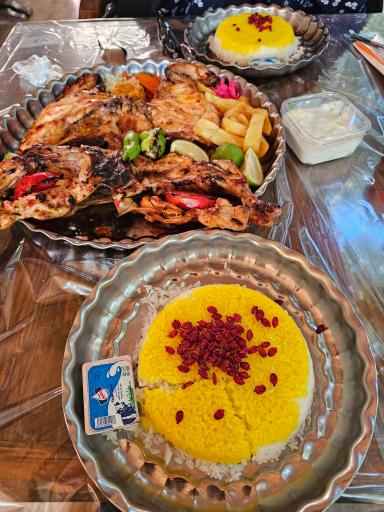 عکس رستوران شب نشین