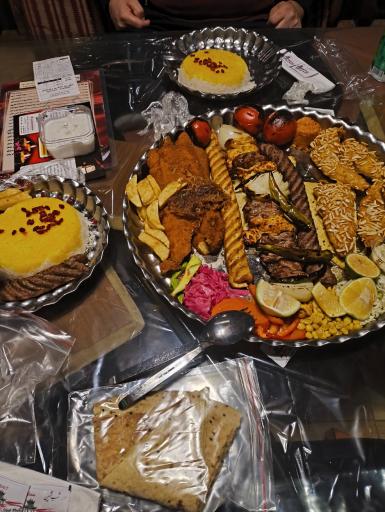 عکس رستوران شب نشین