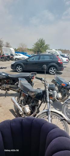 عکس پارکینگ دانشجویان دانشکده فنی