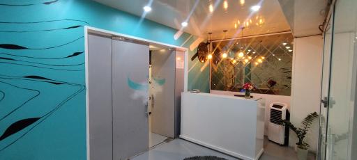 عکس باشگاه بدنسازی فرزانگان 