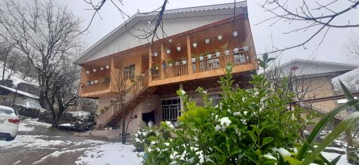 عکس اقامتگاه گل تاج