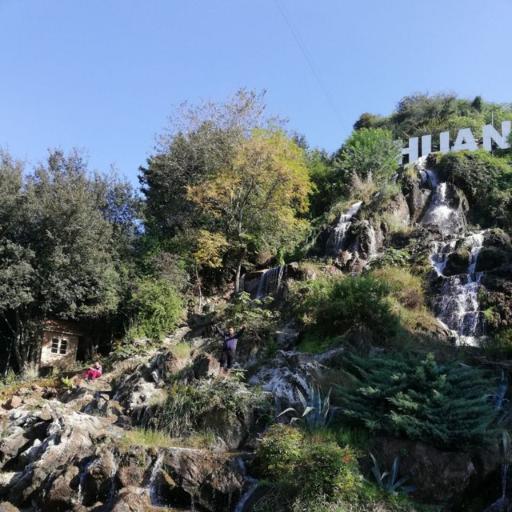 عکس آبشار مصنوعی بام سبز لاهیجان