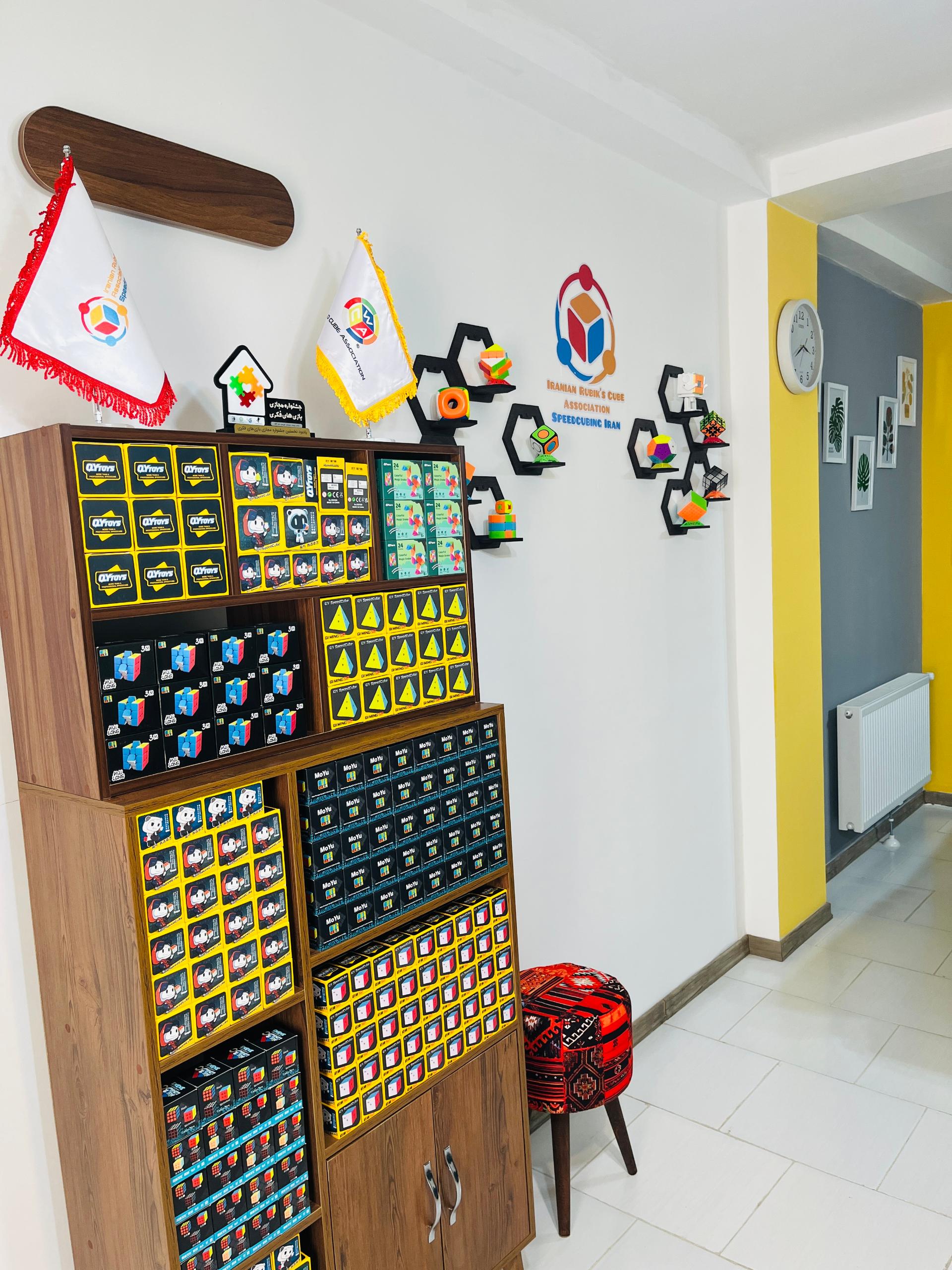 عکس انجمن مکعب روبیک ایران (شعبه پیام البرز)