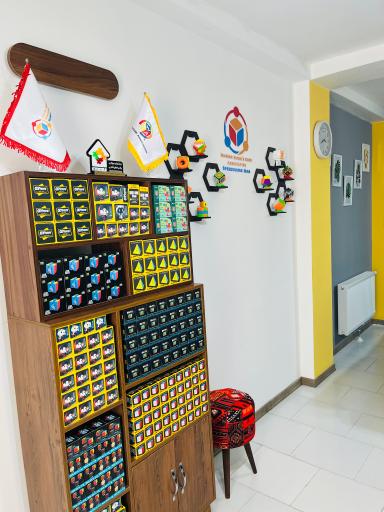عکس انجمن مکعب روبیک ایران (شعبه پیام البرز)