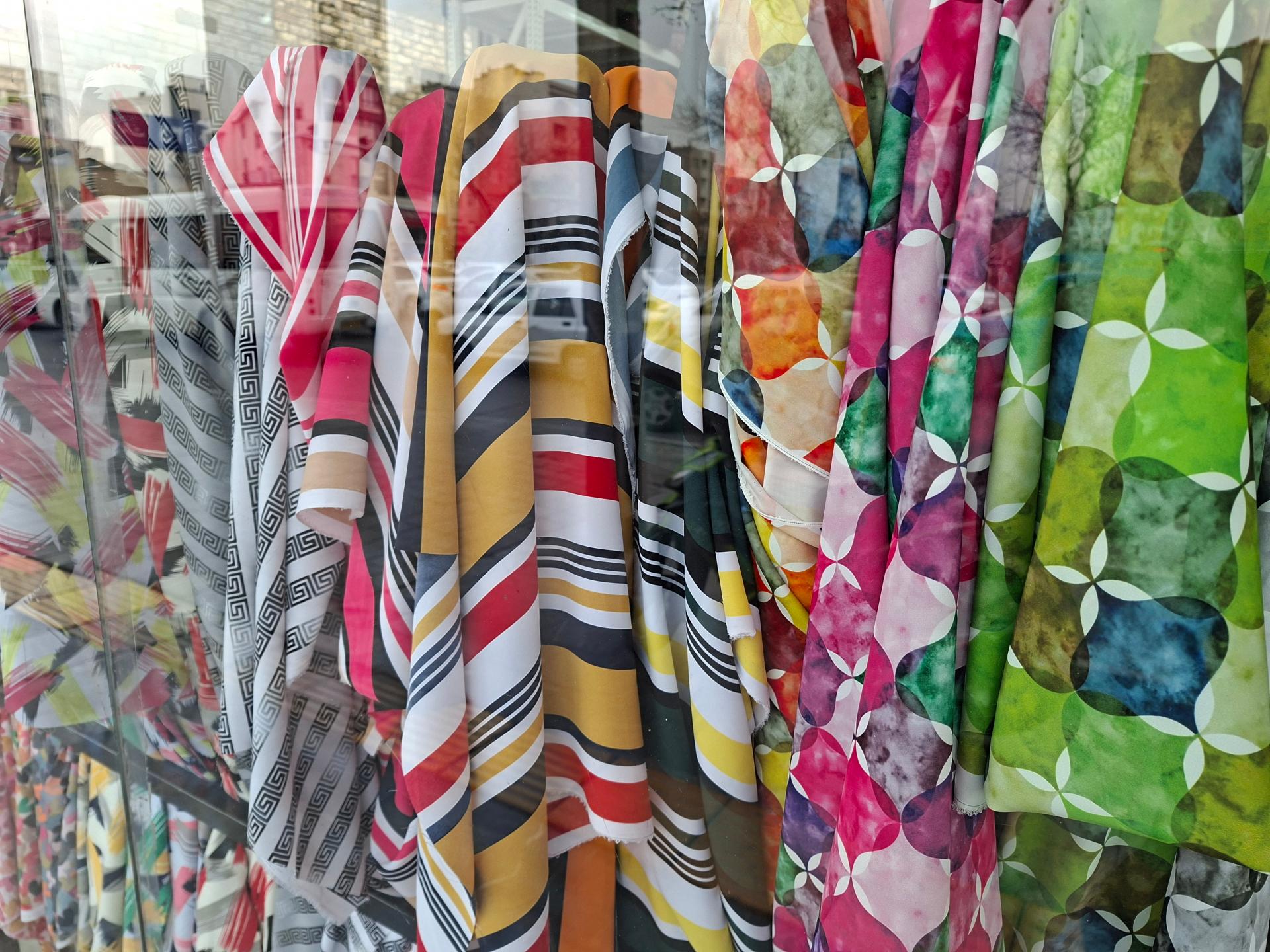 عکس پارچه سرای ناصری