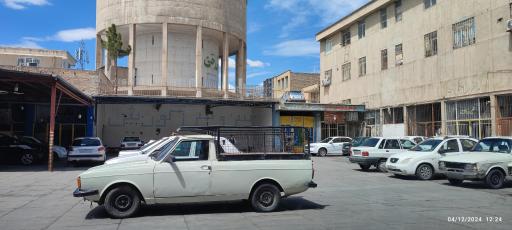 عکس پارکینگ شبانه روزی خودرو مطهری