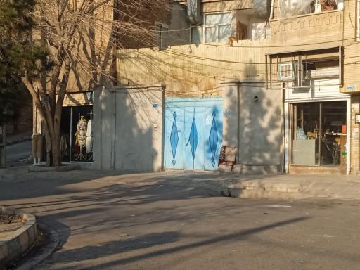 فروشگاه پوشاک زنانه 