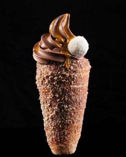 عکس کافه بستنی چیمنی