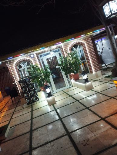 عکس کافه باغ پوریای ولی