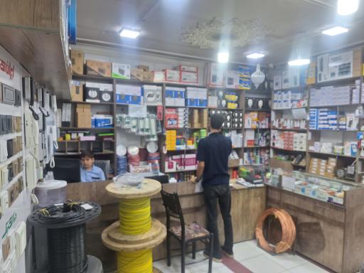عکس برق صنعتی پوریان