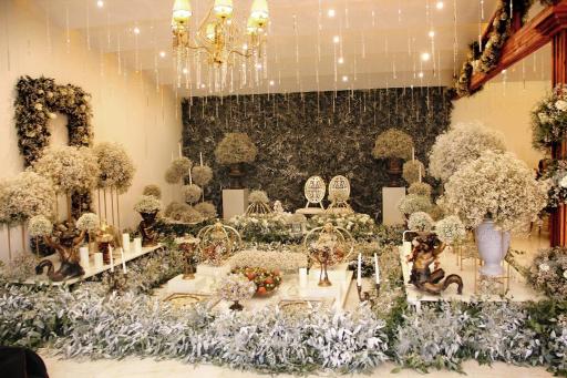 عکس سالن عقد (روف گاردن حیدربابا)