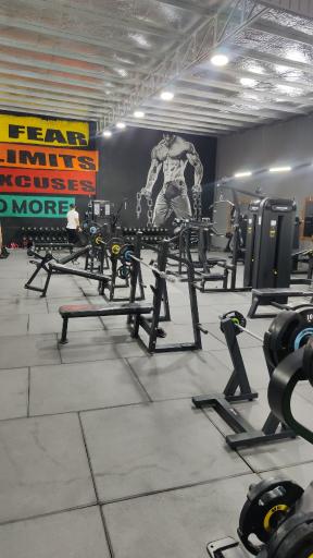 عکس باشگاه بدنسازی هیرو