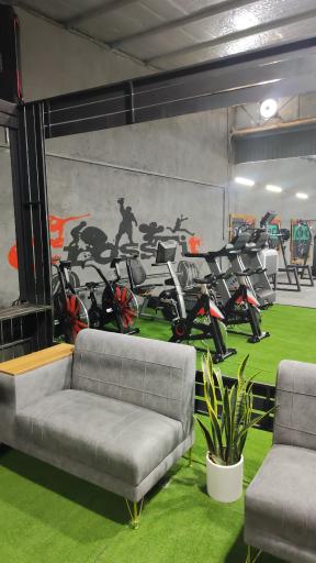 عکس باشگاه بدنسازی هیرو